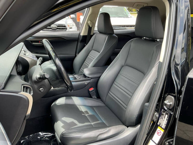 2017 Lexus NX 200t