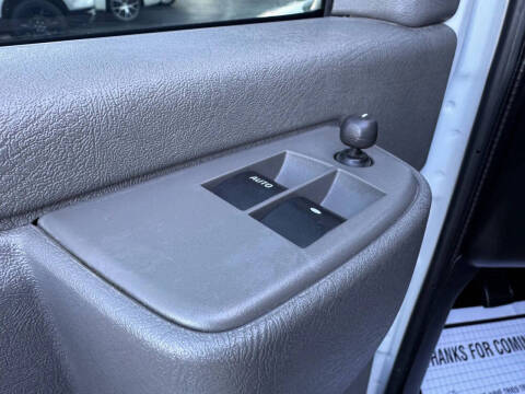 2022 Chevrolet Express 2500