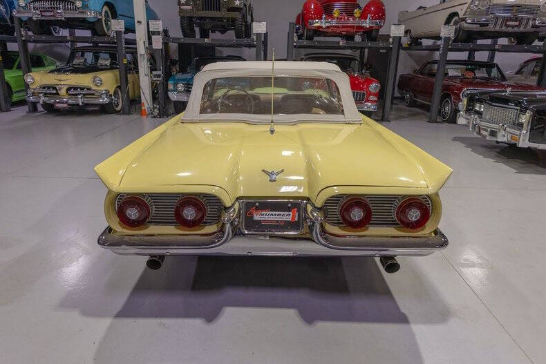 1959 Ford Thunderbird