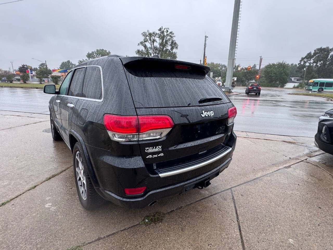 2020 Jeep Grand Cherokee for sale at Matthew's Stop & Look Auto Sales in Detroit, MI