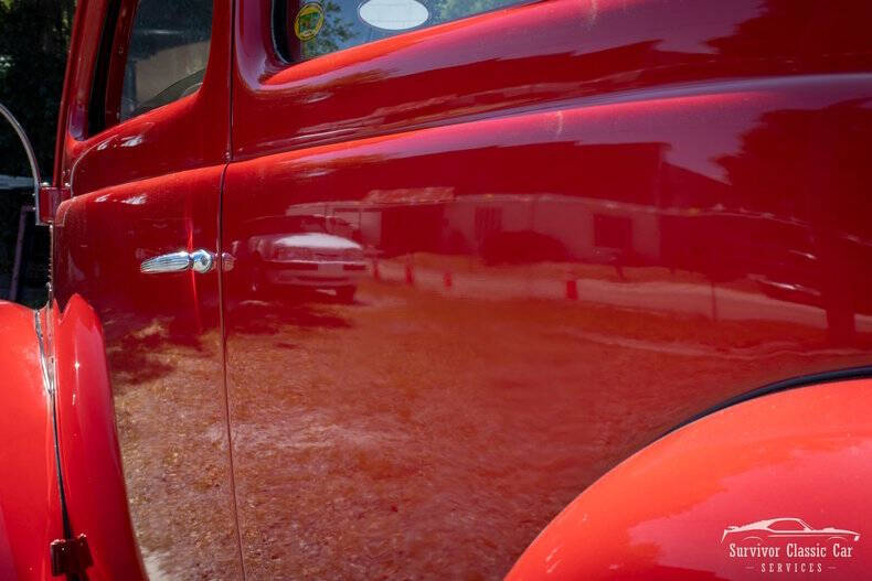 1937 Ford Tudor