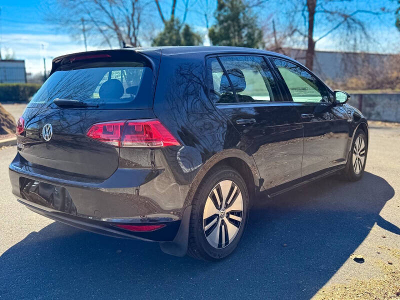 2016 Volkswagen e-Golf SE