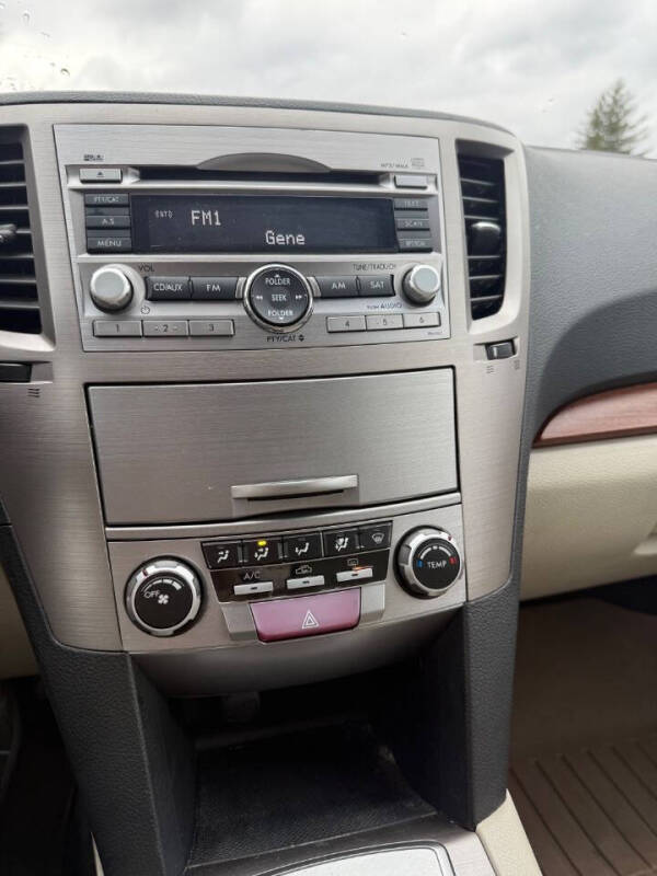 2011 Subaru Outback 2.5i Premium