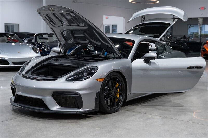 2020 Porsche 718 Cayman GT4