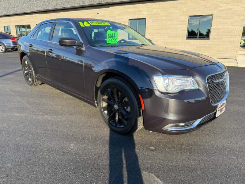 2016 Chrysler 300 Limited