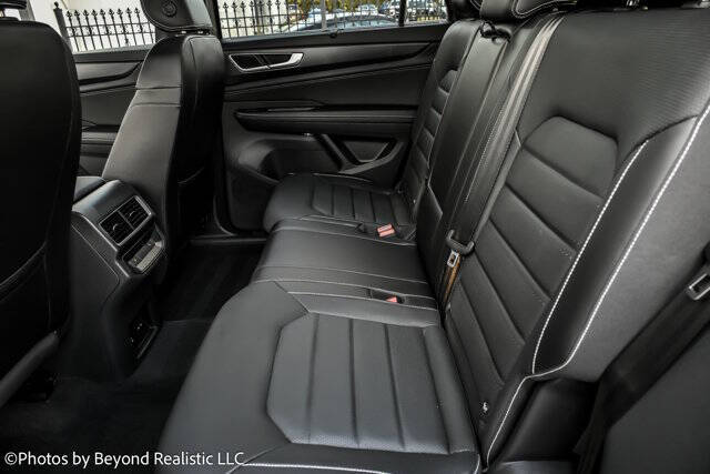 2024 Volkswagen Atlas Cross Sport SEL R-Line 4Motion