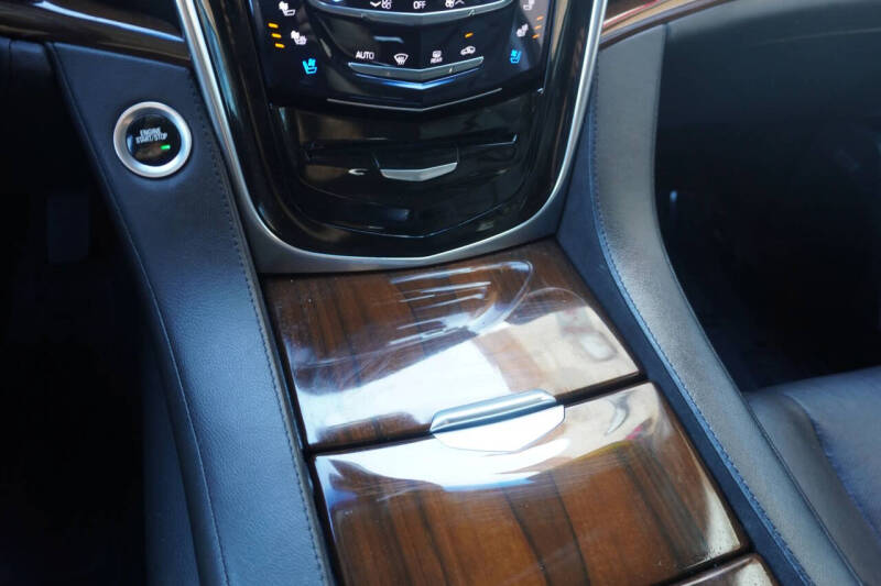 2020 Cadillac Escalade ESV Luxury