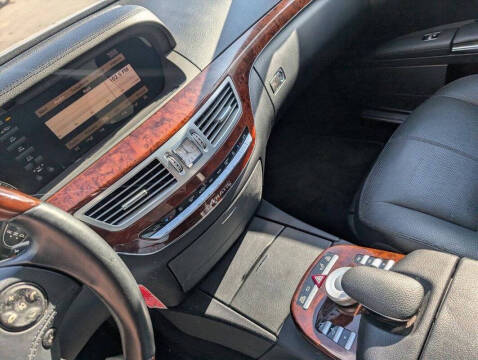 2009 Mercedes-Benz S-Class S 550 4MATIC