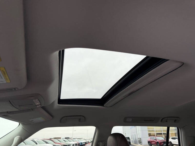 2022 Infiniti QX80 Luxe