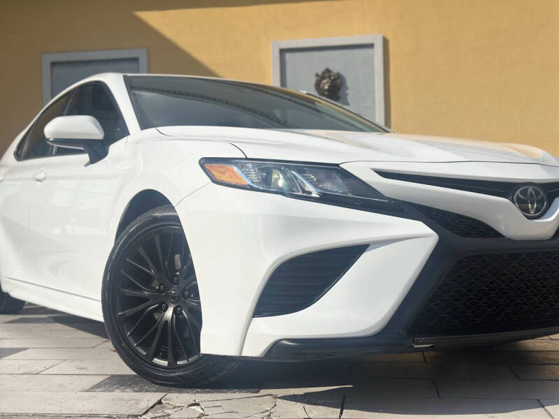 2019 Toyota Camry SE