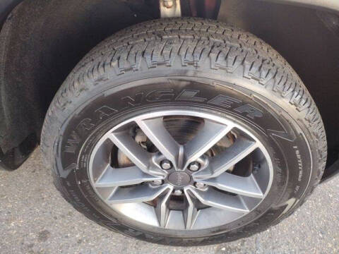 2020 Jeep Grand Cherokee Laredo