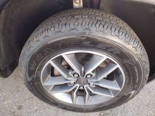 2020 Jeep Grand Cherokee Laredo