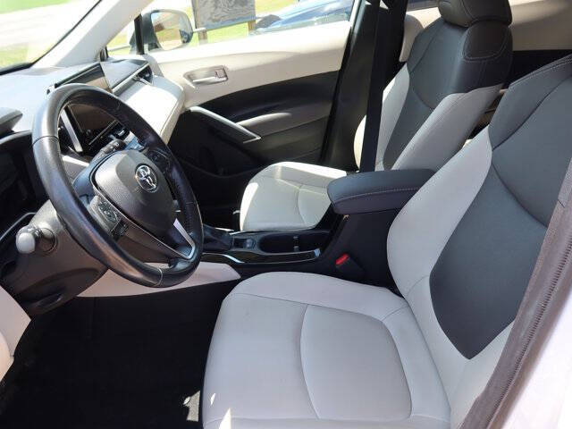 2023 Toyota Corolla Cross XLE