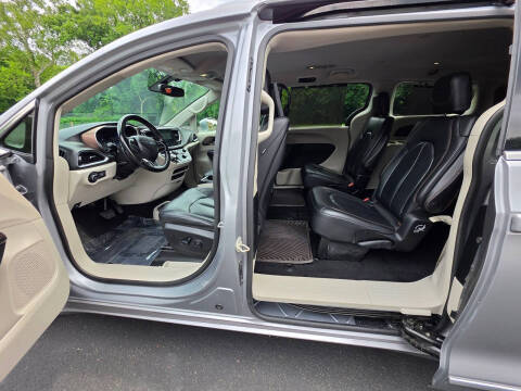 2018 Chrysler Pacifica Touring L Plus