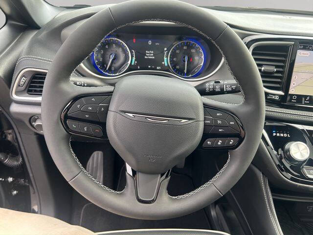 2027 Chrysler Pacifica Limited