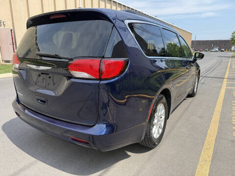 2020 Chrysler Voyager LXi