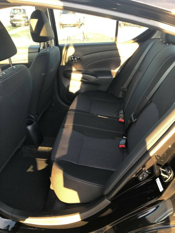 2019 Nissan Versa SV