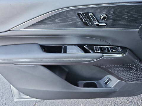 2025 Cadillac LYRIQ Sport 1