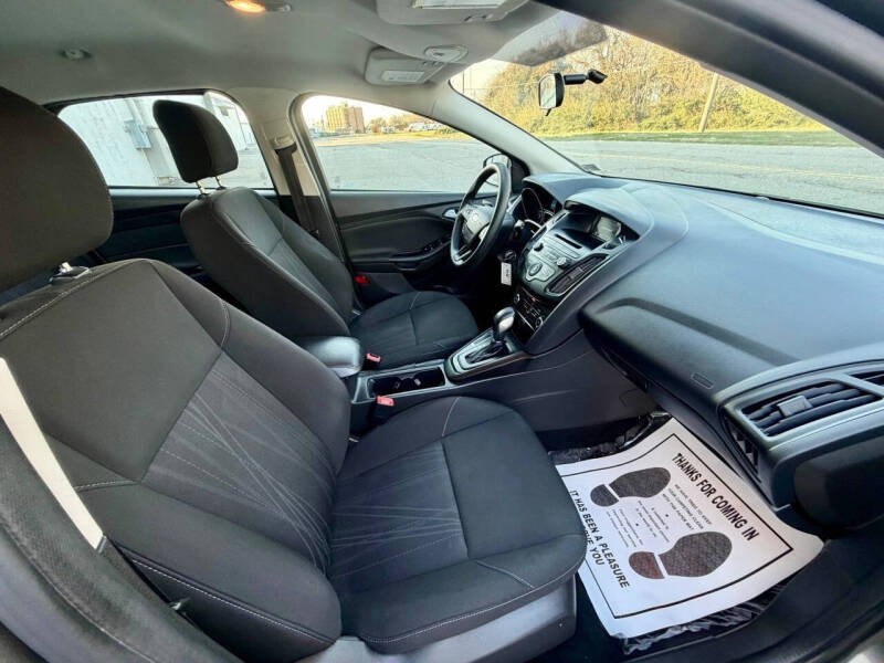 2017 Ford Focus SE
