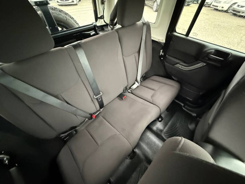 2015 Jeep Wrangler Unlimited Sport