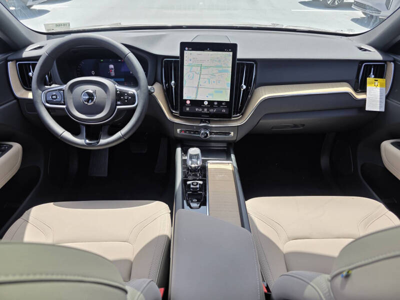 2026 Volvo XC60 T8 Plus