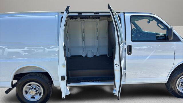 2026 Chevrolet Express 2500
