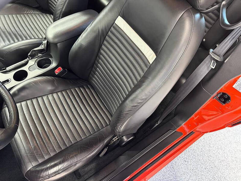 2004 Ford Mustang Mach 1 Premium