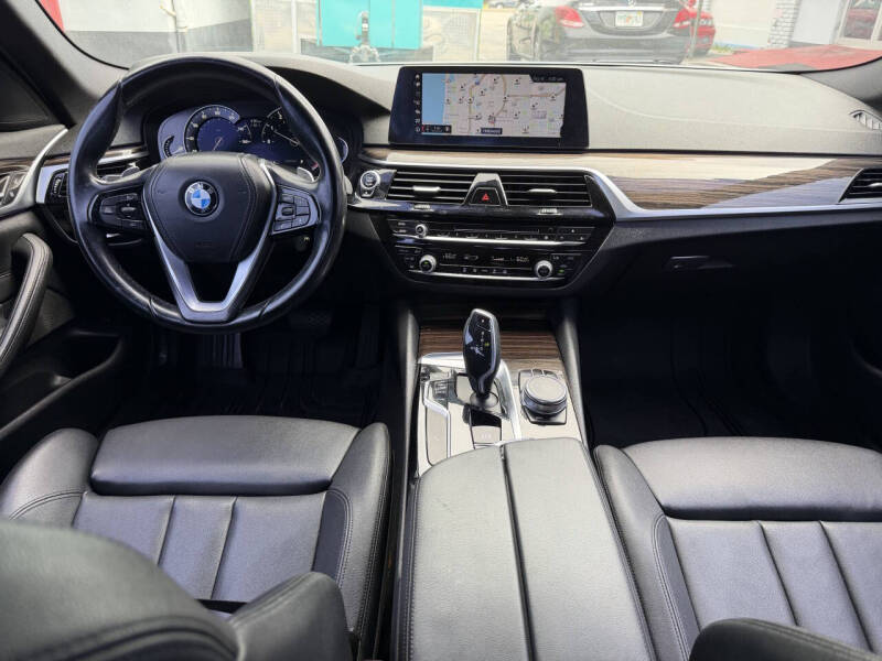 2017 BMW 5 Series 530i