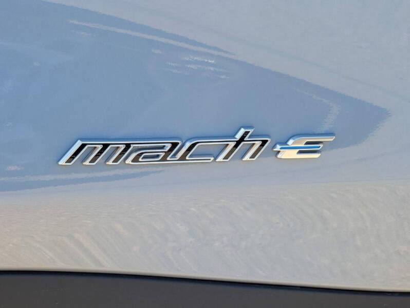 2026 Ford Mustang Mach-E Select