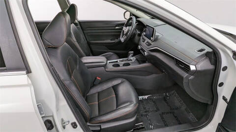 2020 Nissan Altima 2.5 SR