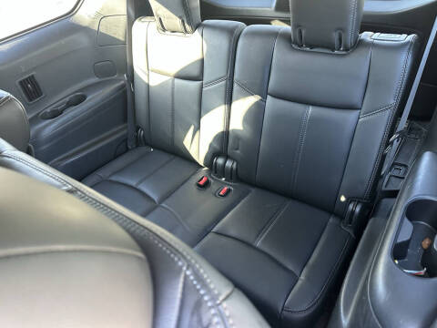 2015 Nissan Pathfinder SL