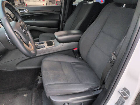 2017 Jeep Grand Cherokee Laredo