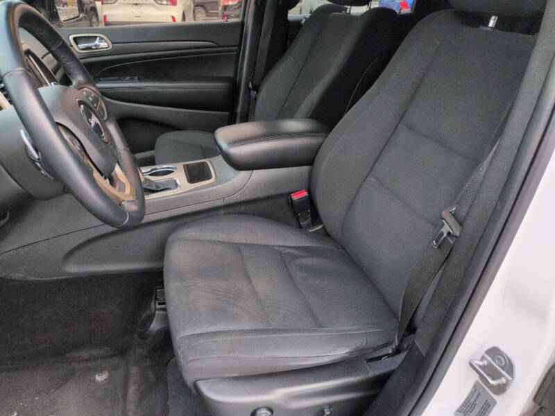 2017 Jeep Grand Cherokee Laredo