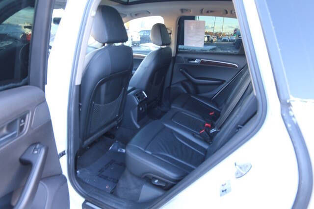 2011 Audi Q5 2.0T quattro Premium Plus