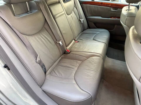 2003 Lexus LS 430