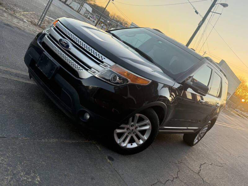 2014 Ford Explorer XLT's photo