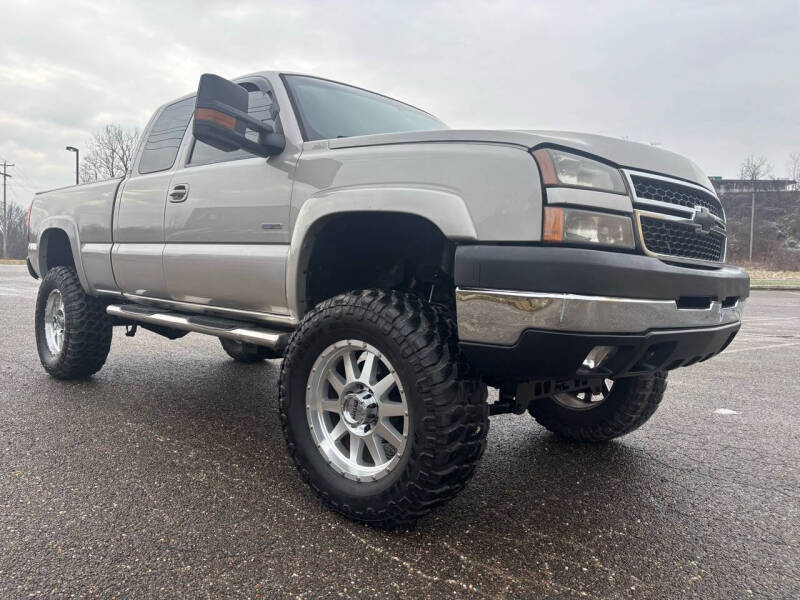 2006 Chevrolet Silverado 2500HD for sale at Jim's Hometown Auto Sales LLC in Cambridge OH