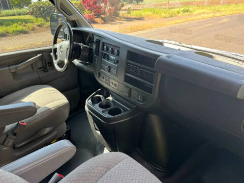 2018 Chevrolet Express LS 2500