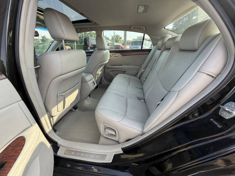 2012 Toyota Avalon Limited