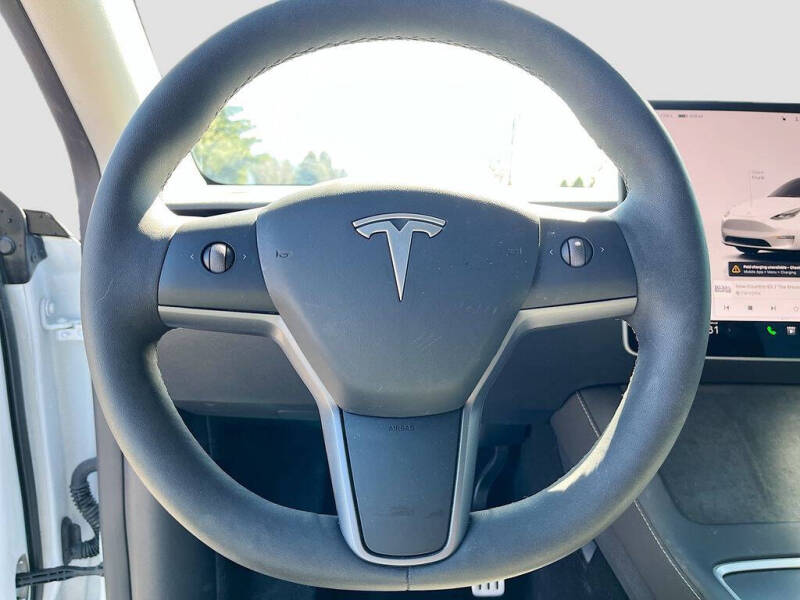 2024 Tesla Model Y Performance