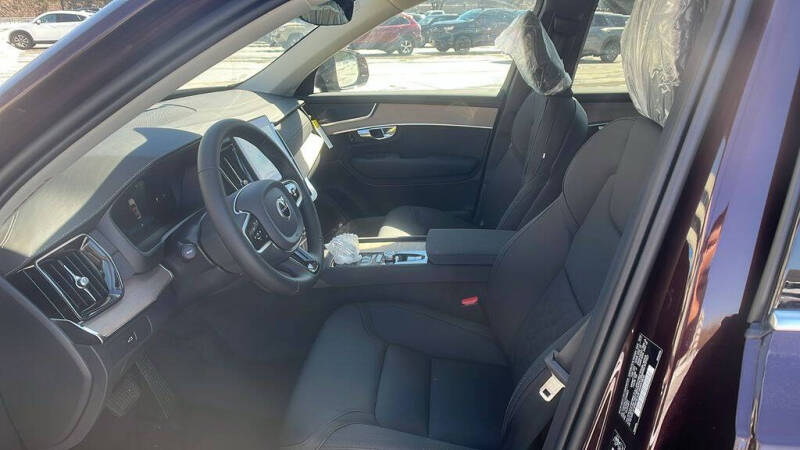 2026 Volvo XC90 B5 Core
