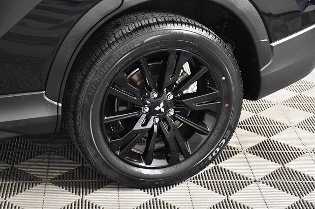 2024 Mitsubishi Eclipse Cross LE