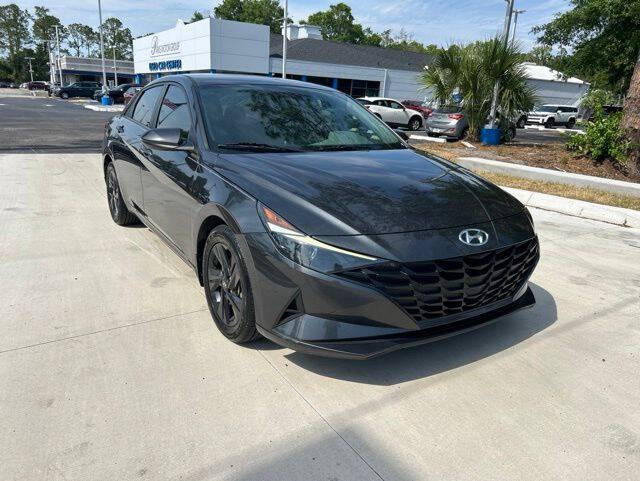 2022 Hyundai Elantra