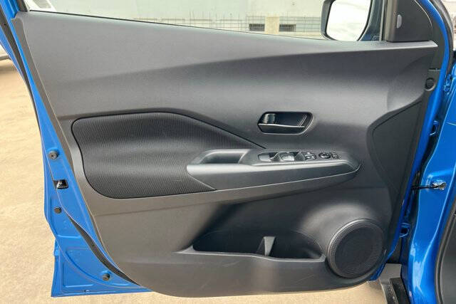 2025 Nissan Kicks Play S