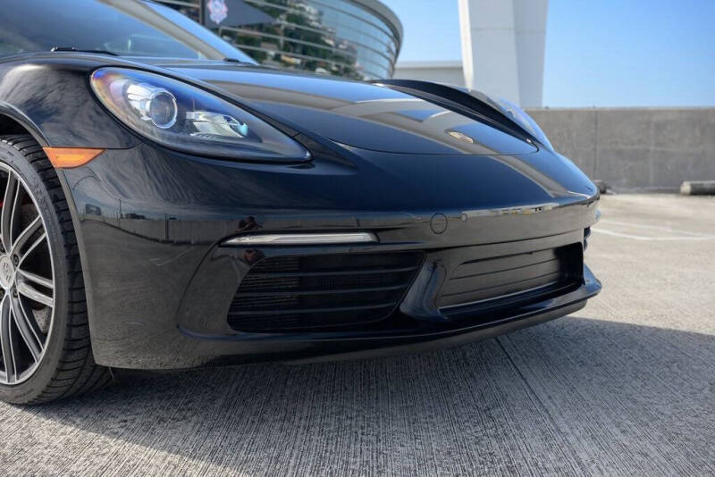 2018 Porsche 718 Cayman S