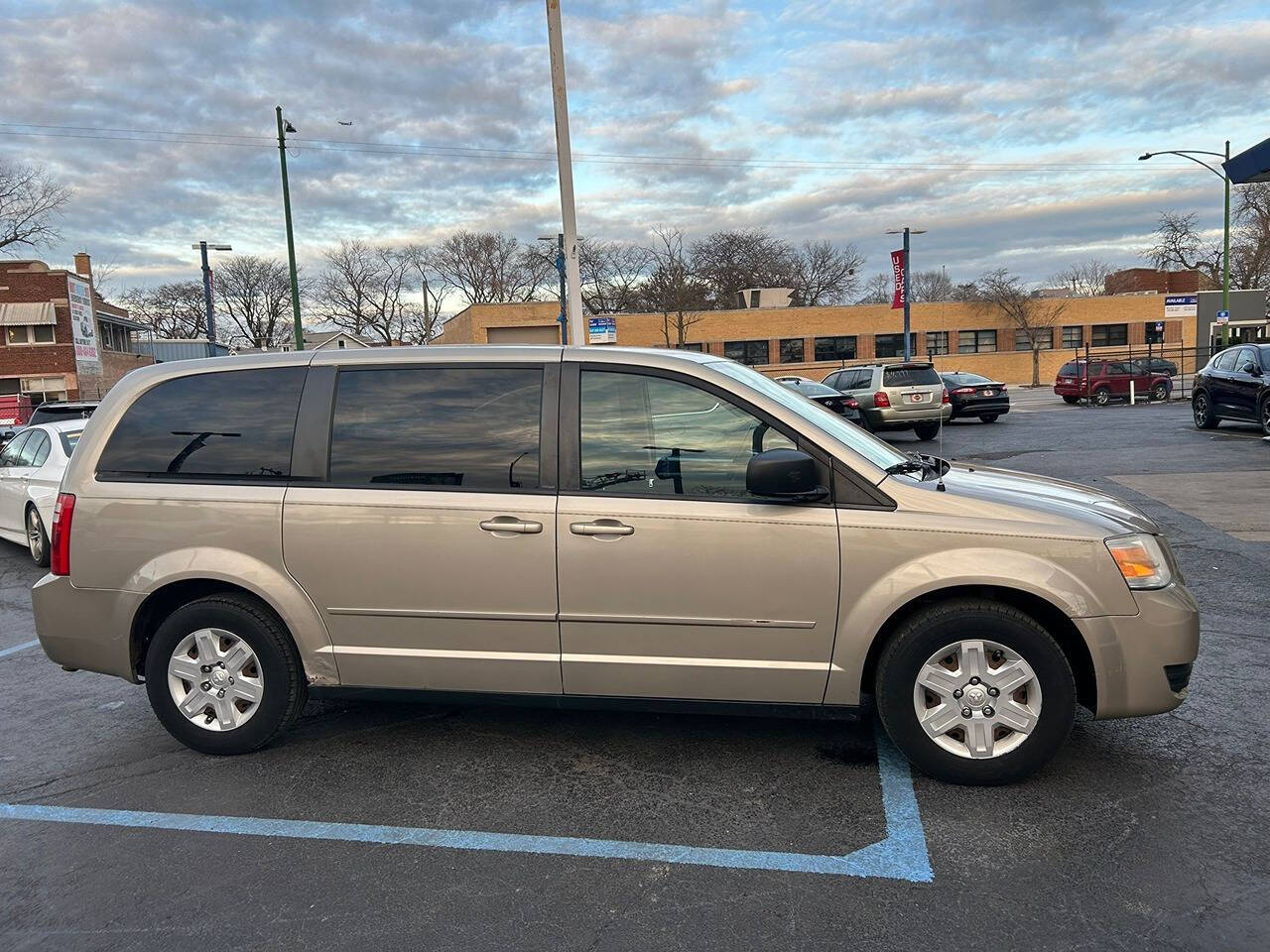 2009 Dodge Grand Caravan for sale at Chicago Auto House in Chicago, IL