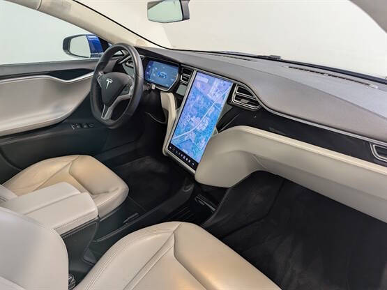 2015 Tesla Model S 85D