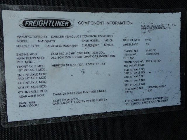 2021 Freightliner M2 106