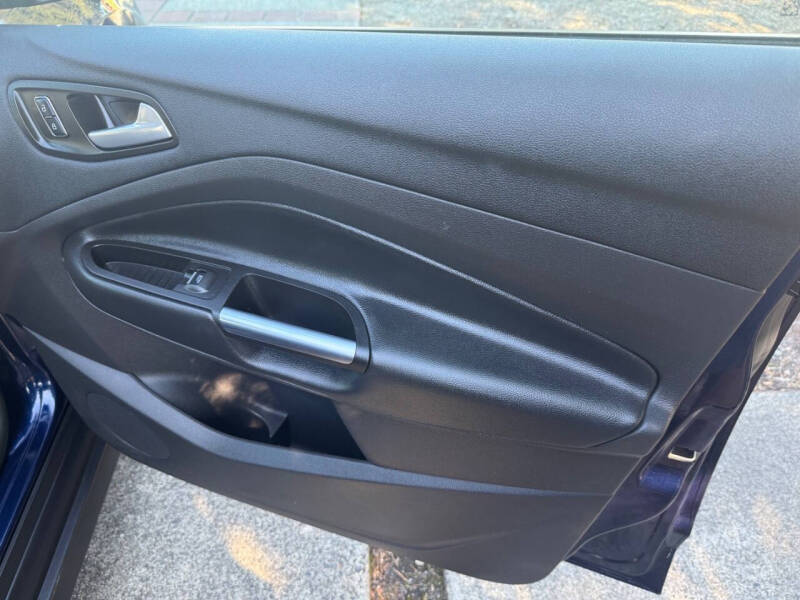 2016 Ford C-MAX Hybrid SE