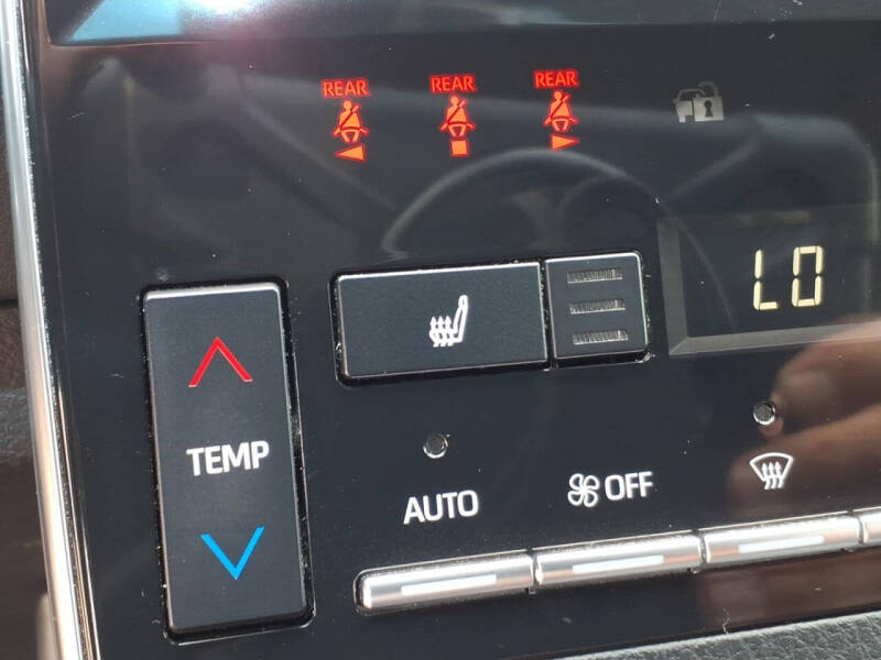 2019 Toyota Avalon XLE